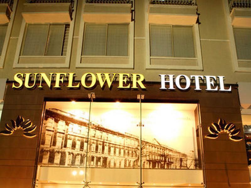 Sunflower Hotel Mysore Exterior photo