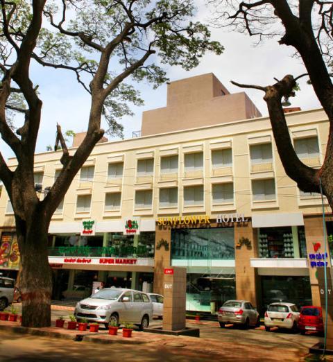 Sunflower Hotel Mysore Exterior photo